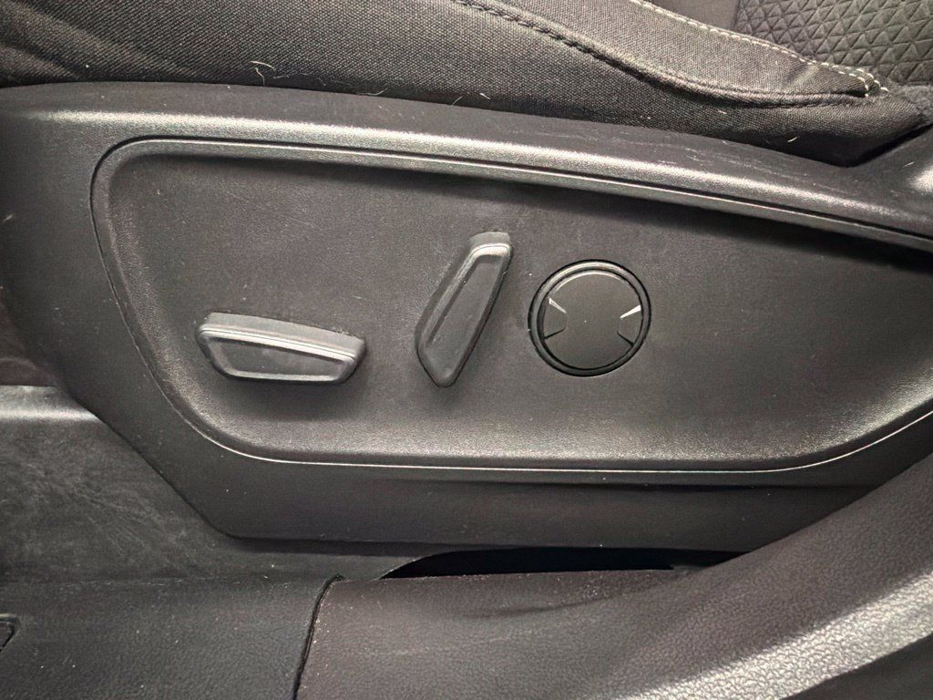 Used 2023 Ford Escape Active w/ Tech Pack #1 AWD/4WD image 26