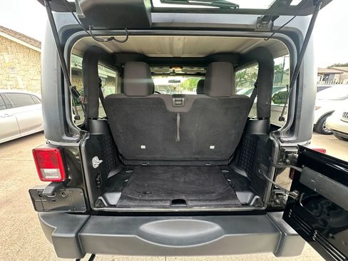 Used 2014 Jeep Wrangler Sport w/ Connectivity Group image 8