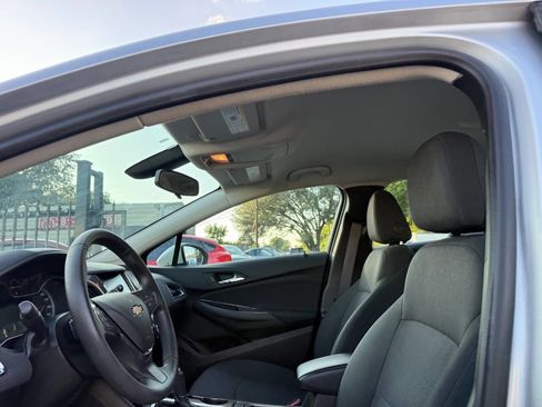 Used 2017 Chevrolet Cruze LT w/ Convenience Package FWD image 14