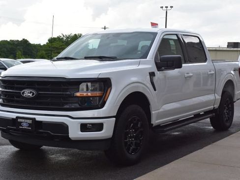 Used 2025 Ford F150 XLT w/ Equipment Group 301A Standard AWD/4WD image 11