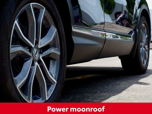Used 2020 Honda CR-V Touring image 9