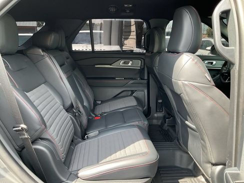 Certified 2026 Ford Explorer ST-Line RWD image 13