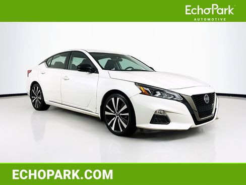 Used 2019 Nissan Altima 2.5 SR w/ SR Premium Package FWD image 1