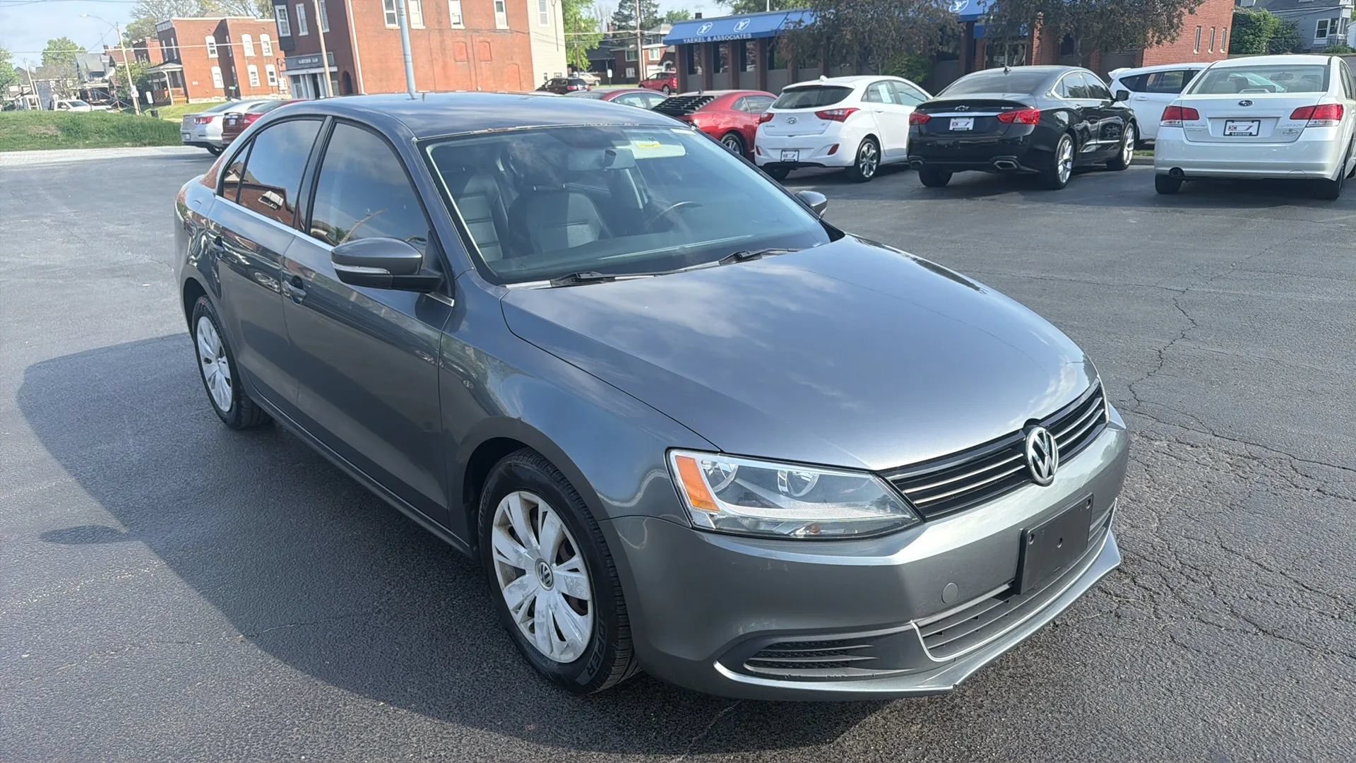 Used 2013 Volkswagen Jetta SE FWD image 3