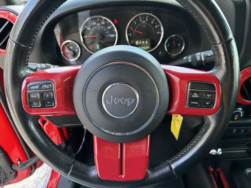 Used 2018 Jeep Wrangler Unlimited Sport S AWD/4WD image 30