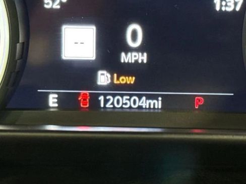 Used 2021 Chevrolet Tahoe High Country w/ Premium Package image 16