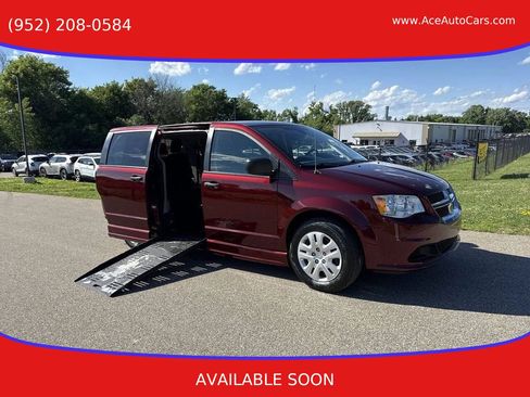 Used 2019 Dodge Grand Caravan SE w/ Power Convenience Group I FWD image 1