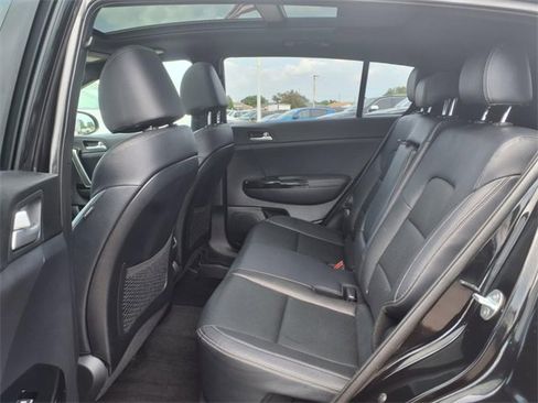 Used 2021 Kia Sportage S w/ S AWD Premium Package image 14