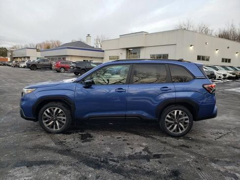 Used 2026 Subaru Forester Touring image 7