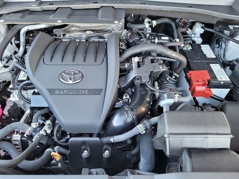 Used 2024 Toyota Grand Highlander AWD image 20