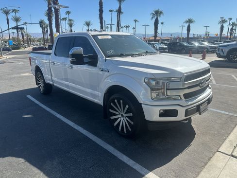 Used 2019 Ford F150 Platinum w/ Equipment Group 701A Luxury AWD/4WD image 4