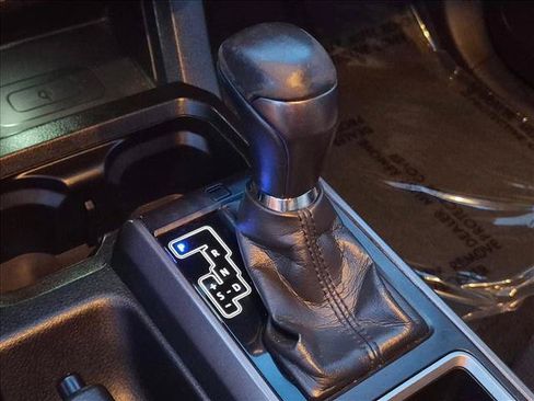 Used 2020 Toyota Tacoma TRD Sport RWD image 11