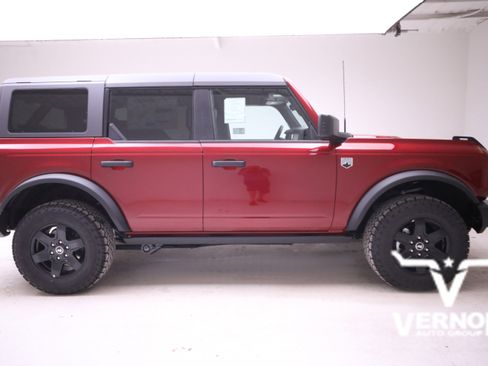 New 2025 Ford Bronco Big Bend w/ Black Diamond Package image 6