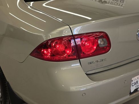 Used 2008 Buick Lucerne CXL w/ Driver Confidence Package FWD image 49