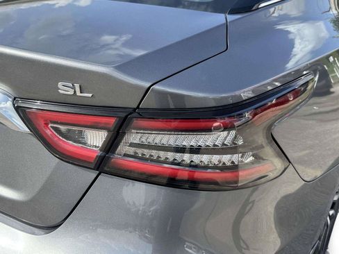 Used 2020 Nissan Maxima 3.5 SL w/ Floor Mat Group FWD image 15