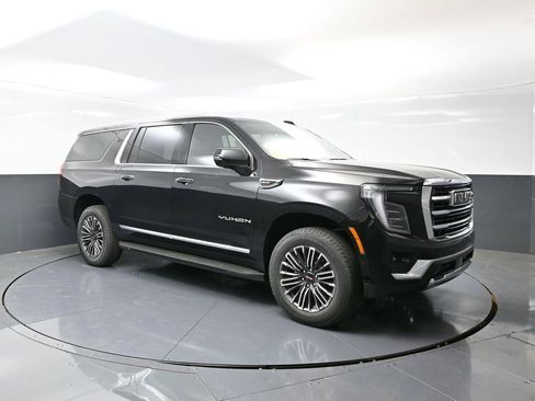 New 2026 GMC Yukon XL Elevation image 3