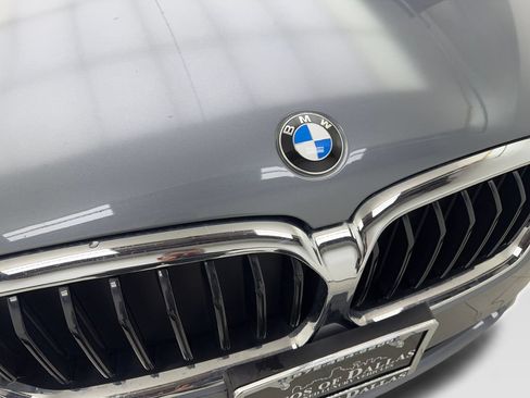 Used 2022 BMW 530i xDrive w/ Convenience Package AWD/4WD image 25