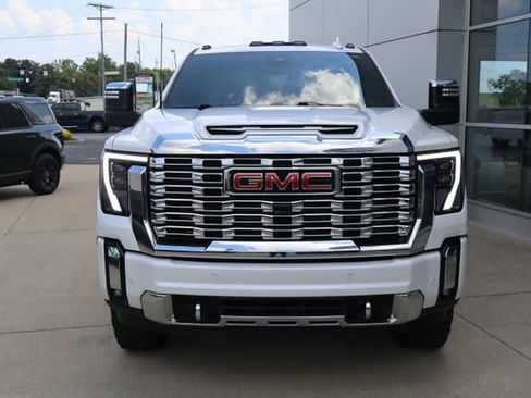 Used 2024 GMC Sierra 2500 Denali w/ Denali Reserve Package AWD/4WD image 6