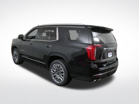Used 2023 GMC Yukon Denali Ultimate AWD/4WD image 8
