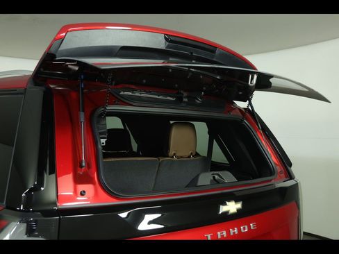 New 2026 Chevrolet Tahoe High Country w/ LPO, Illumination Package AWD/4WD image 19