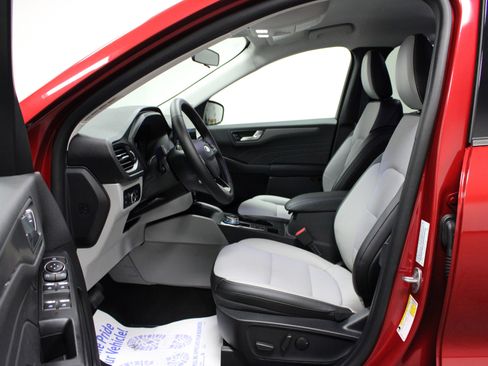 New 2026 Ford Escape SE image 12