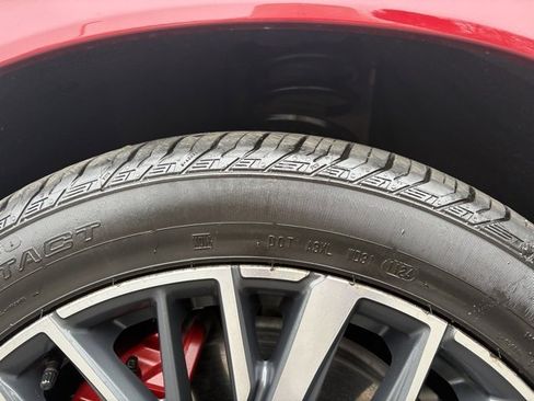 Used 2024 Cadillac XT6 Sport w/ LPO, Floor Liner Package image 9