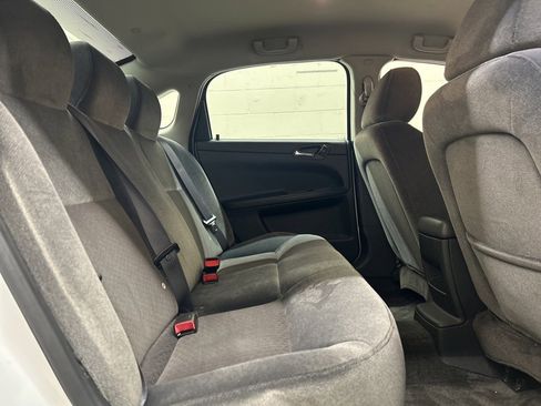 Used 2011 Chevrolet Impala LT image 9