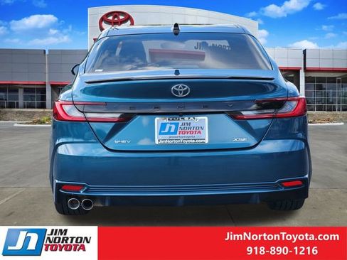 Used 2025 Toyota Camry XSE FWD image 6