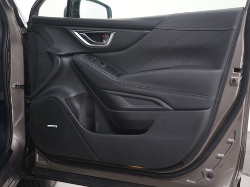 Used 2024 Subaru Forester Touring w/ Convenience Package image 12