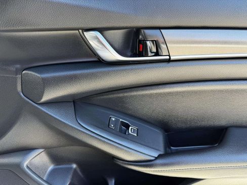 Used 2019 Honda Accord LX image 46