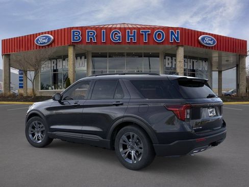 Used 2026 Ford Explorer Active w/ Active Comfort Package AWD/4WD image 7