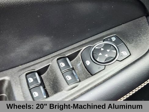 Used 2023 Ford Edge ST AWD/4WD image 9
