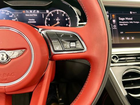 Used 2022 Bentley Continental GT image 20