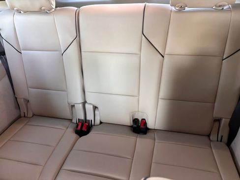 Certified 2021 Cadillac Escalade Premium Luxury w/ Driver Assist Tech Package image 31