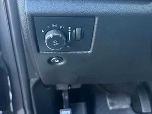 Used 2021 Jeep Grand Cherokee Limited w/ Luxury Group II AWD/4WD image 17