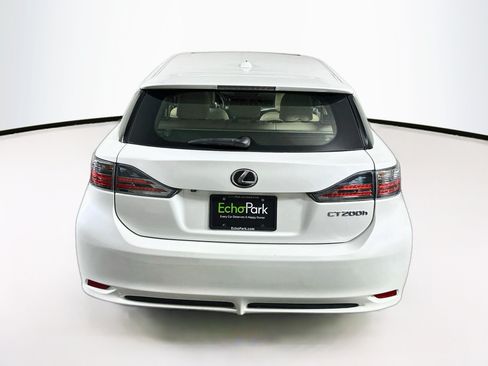 Used 2013 Lexus CT 200h w/ Premium Pkg w/Navigation FWD image 7