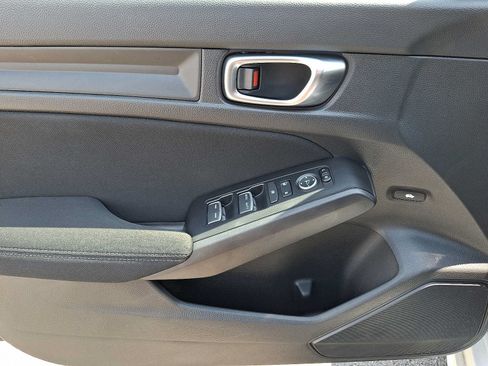Used 2022 Honda Civic LX image 13