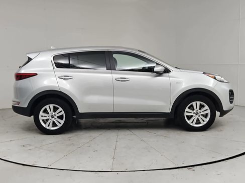 Used 2017 Kia Sportage LX AWD/4WD image 7