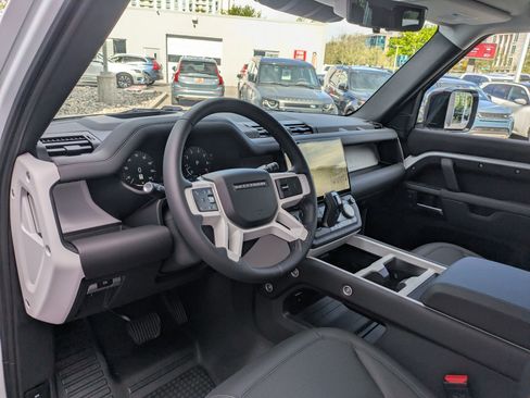 New 2026 Land Rover Defender 110 S AWD/4WD image 15