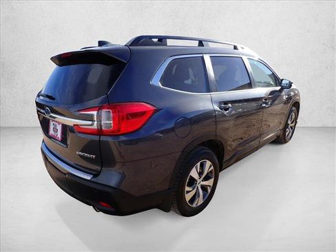 Certified 2023 Subaru Ascent Premium w/ Convenience Package AWD/4WD image 4