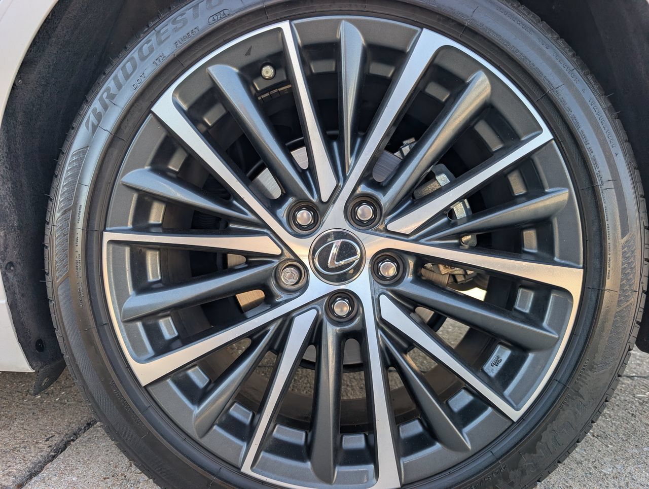 Used 2025 Lexus ES 350 w/ Premium Package FWD image 7