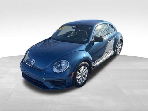 Used 2018 Volkswagen Beetle 2.0T S image 2