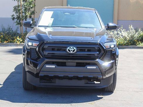 Used 2024 Toyota Tacoma SR5 image 2