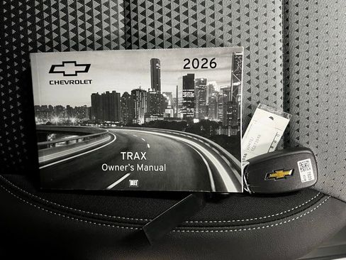 New 2026 Chevrolet Trax LT w/ Sunroof Package image 34