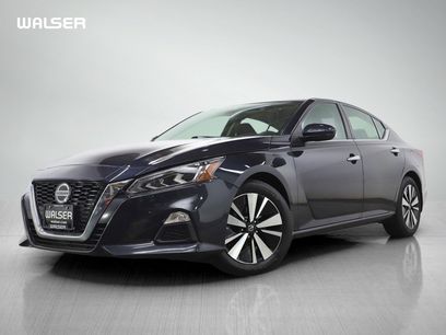 Used 2021 Nissan Altima 2.5 SV