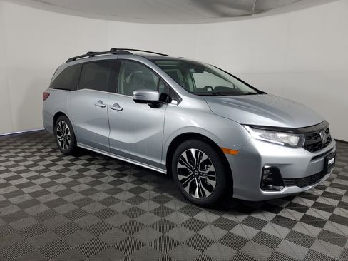 New 2026 Honda Odyssey Elite image 2