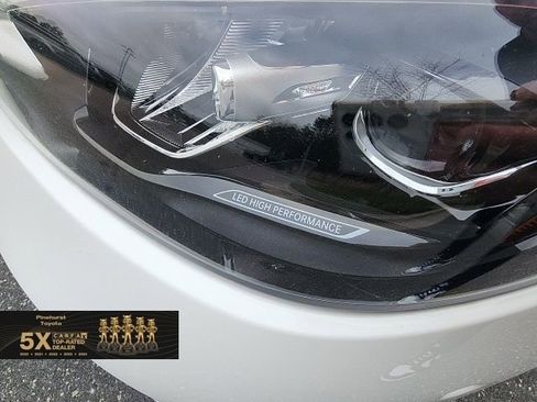 Used 2024 Mercedes-Benz C 300 Sedan image 40