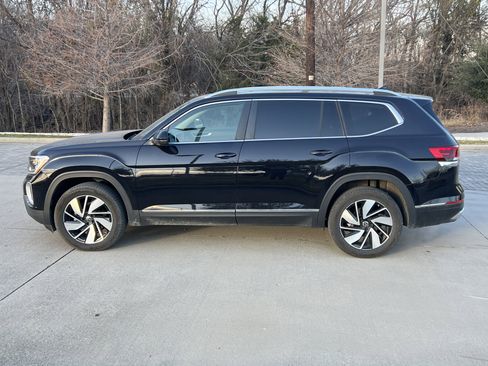 Certified 2025 Volkswagen Atlas SEL image 7