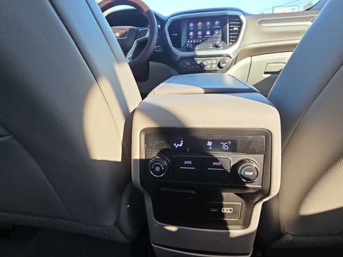 Used 2020 GMC Acadia SLT w/ Trailering Package image 28