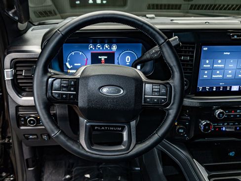 Used 2026 Ford F450 Platinum w/ FX4 Off-Road Package image 19